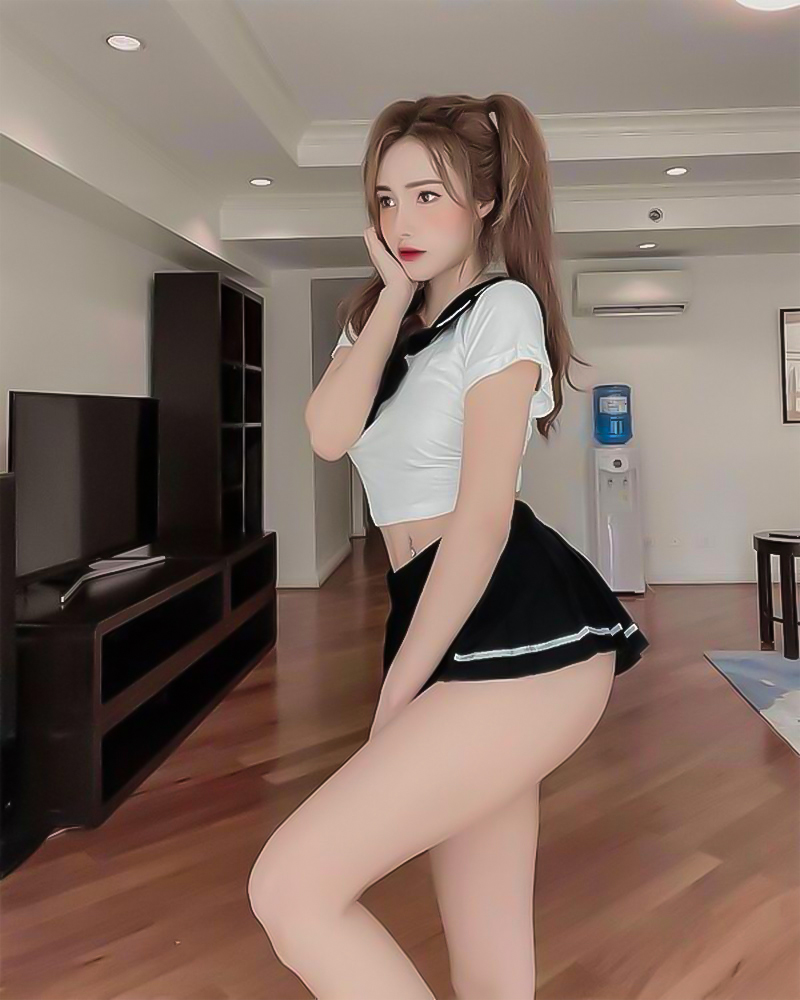 Hình gái xinh mặc váy ngắn sexy