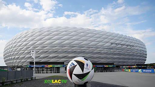 Sân Vận Động Allianz Arena 